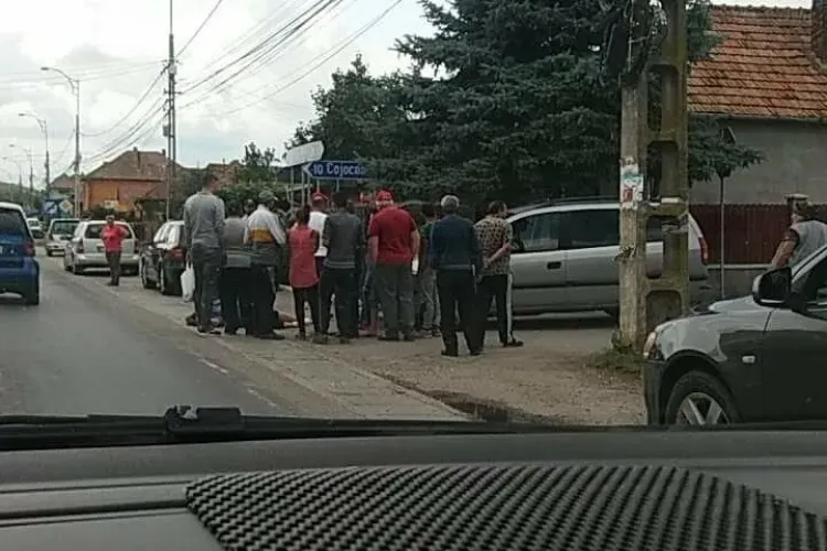Accident în Apahida. Poștașul a fost lovit de o șoferiță - FOTO