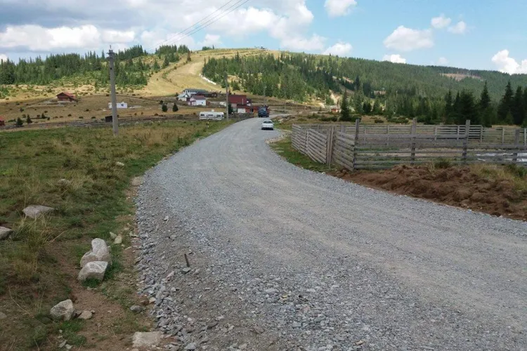 Atenție șoferi! Se lucrează la drumul județean Muntele Băișorii-Muntele Mare