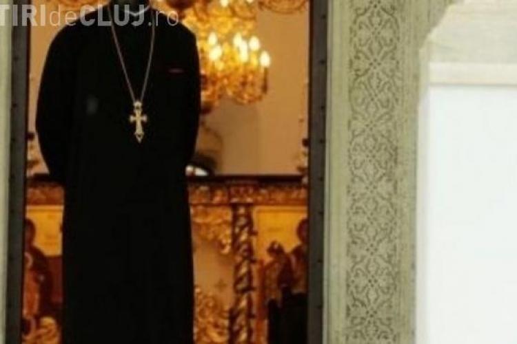 Patriarhia Română recunoaște că un preot apare în filmul în care doi bărbaţi care întreţin relaţii sexuale