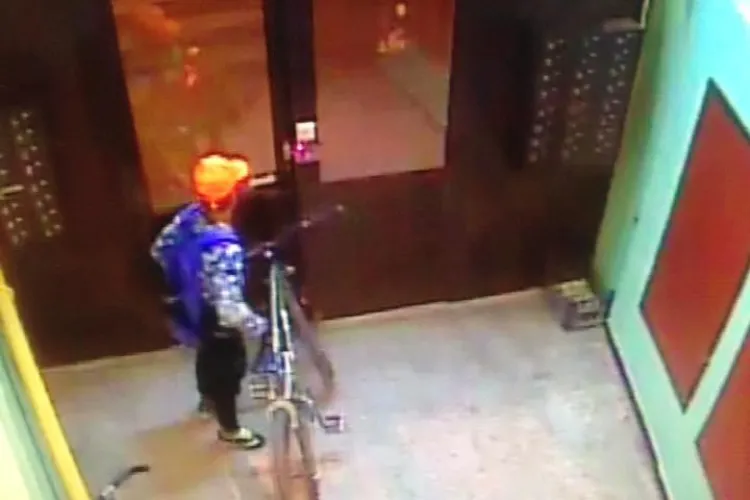 Cluj-Napoca: Furt de bicicletă filmat. De ce nu îi depistează poliția pe hoți - VIDEO