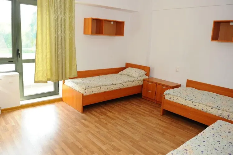 Cazare în căminele UBB, pentru perioada 1-10 august. Cât costă