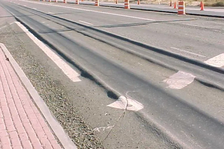 Se topește asfaltul din Cluj-Napoca. Ce restricții sunt vineri și sâmbătă