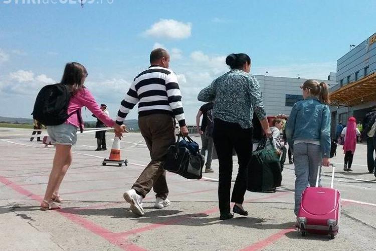 200.000 de români au plecat din ţară în 2016. Cât pierde economia României