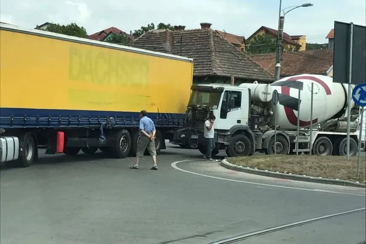 Accident pe strada Oașului - FOTO