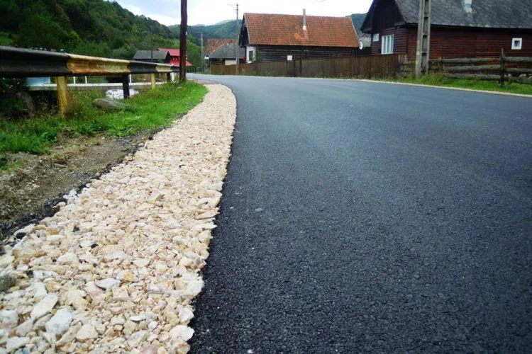 Consiliul Județean Cluj anunță că 153 de km de drumuri județene intră în reparații. Vezi despre ce drumuri este vorba