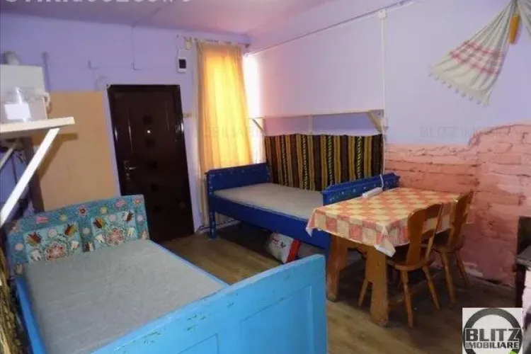 Cluj-Napoca: Pe Dorobanților închiriază o ”celulă” de 20 de mp cu 300 de euro