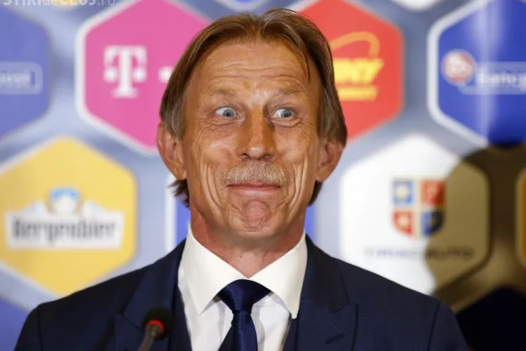 Christoph Daum, demis din funcţia de antrenor al echipei naţionale a României