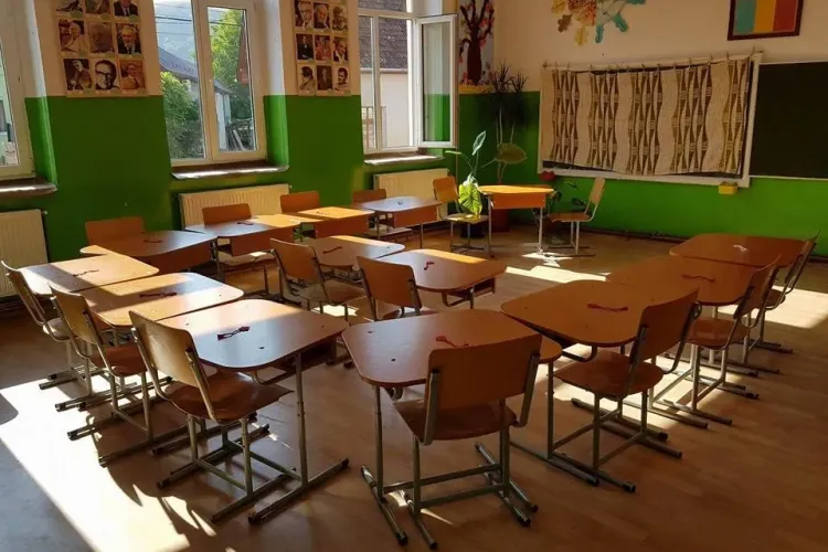 Școlile și grădinițele din Florești i-au întâmpinat pe elevi - FOTO