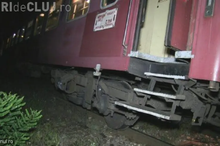 CLUJ: Tren cu 200 de pasageri, deraiat la ieșire din Dej VIDEO