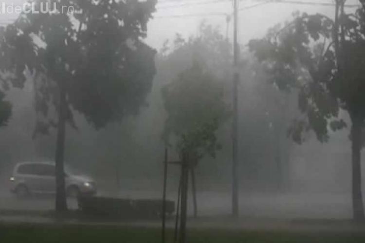 Alertă a meteorologilor din Cluj. Urmează furtuna