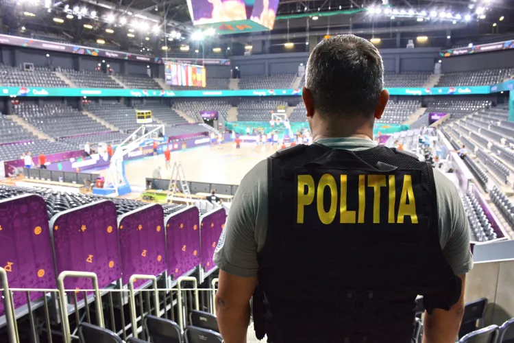Zeci de polițiști, din Spania și România, asigură paza la campionatul EUROBASKET 2017