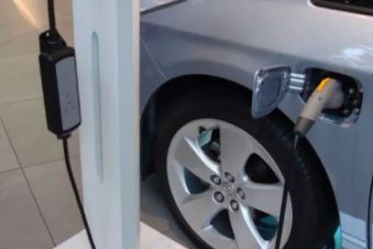 Cât e de rentabilă o maşină electrică în România. Mașina nu mai costă nimic