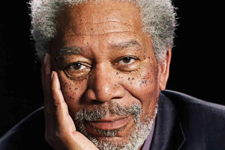 Surpriză! Actorul Morgan Freeman a narat povestea unei fane Untold - VIDEO