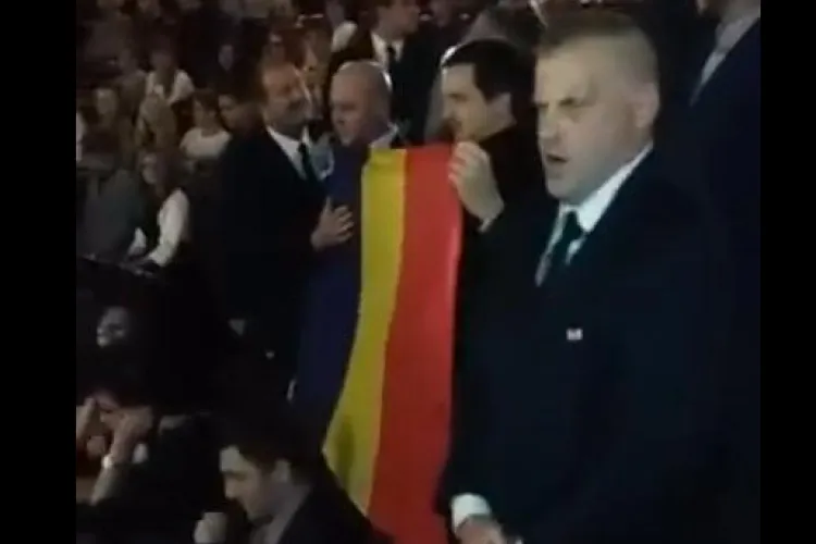 Scandal la Opera Cluj! Naționaliștii au cântat ”Deșteaptă-te române” în timpul unui imn în arabă - VIDEO