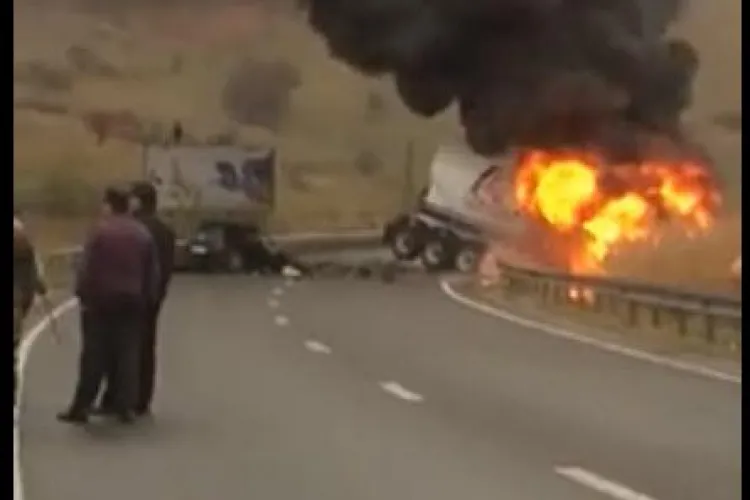 Cluj: Mașină în flăcări și un șofer decedat - VIDEO