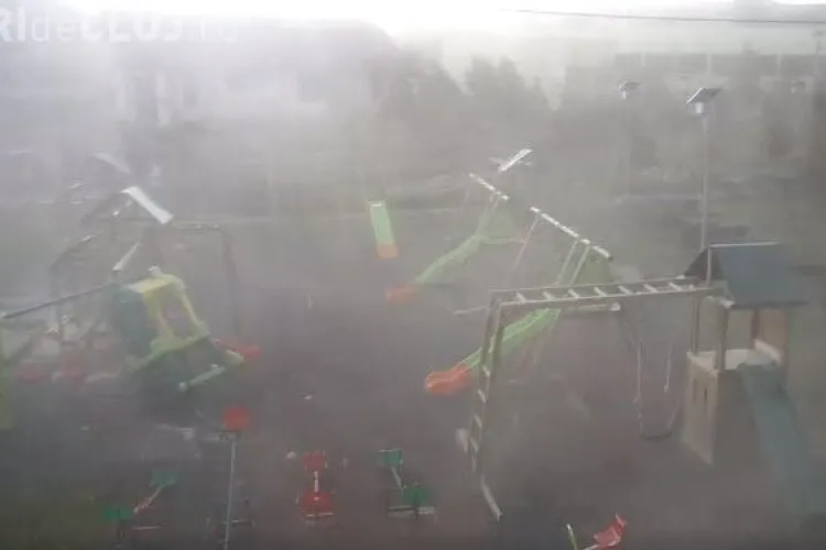 Imagini needitate cu ”URAGANUL” din 17 septembrie. Filmarea e din Aghireșu - VIDEO