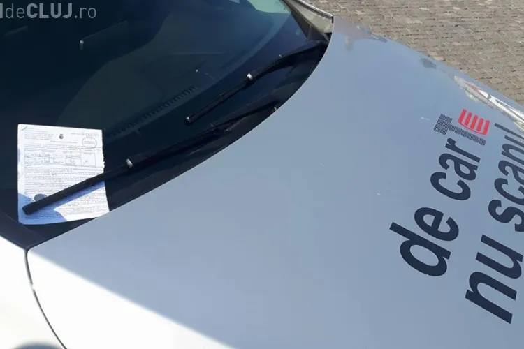 Cluj-Napoca: Poliția Locală a amendat mașinile de prezentare de la Târgul de Carte - FOTO
