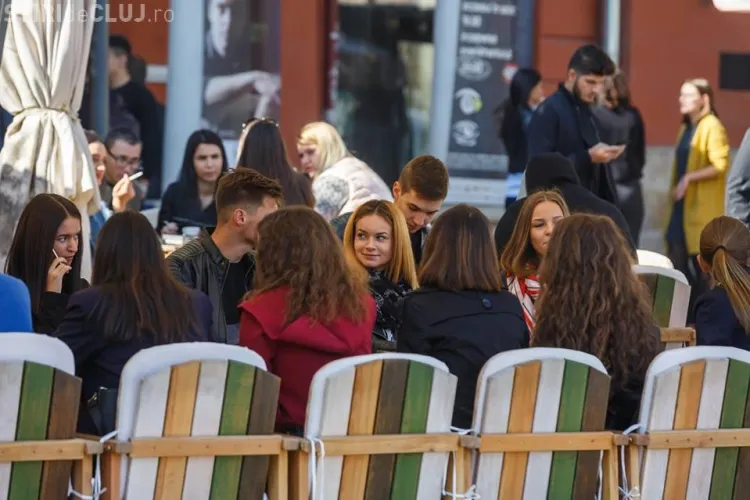 Ce mesaj are Emil Boc pentru studenți