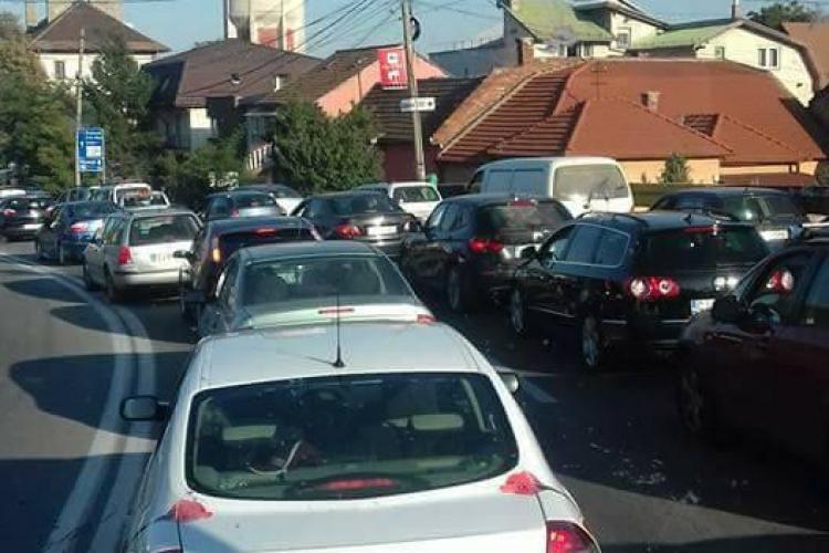Clujul e blocat! Traficul e dat peste cap de venirea studenților? - FOTO