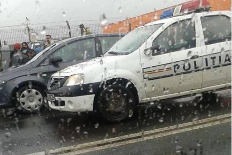 Accident lângă Aeroport Cluj! Un polițist a rănit grav o persoană pe trecerea de pietoni - FOTO