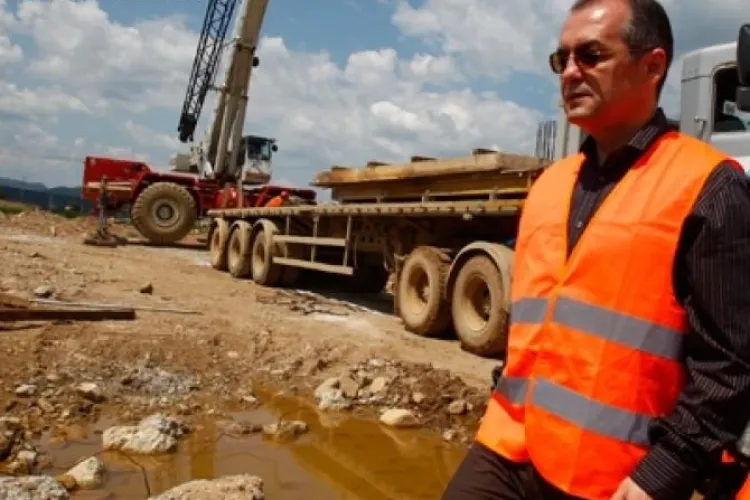 Boc: Sunt 56 de proiecte imobiliare blocate. Clujul este blocat de București