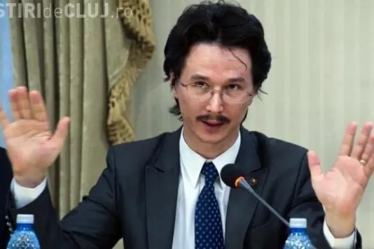 Sfaturile judecătorului Danileț pentru noii studenți: Nu dați mită profesorilor (flori, bijuterii, bani, sex)