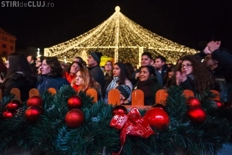 50.000 de clujeni la pornirea iluminatului de Sărbători. Imagini UNICE - FOTO