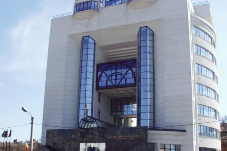 Cursuri gratuite de limbă japoneză, chitară și engleză pentru vârsnicii clujeni, la Biblioteca Județeană