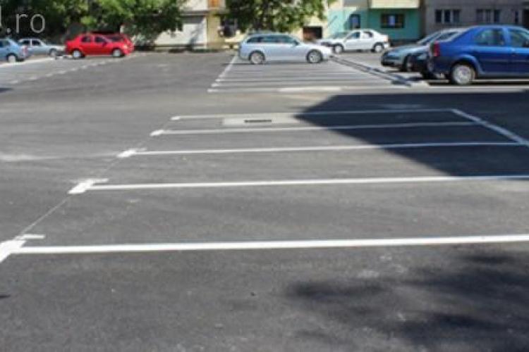 Cererile de noi locuri de parcare în cartierele clujene se pot depune online din ianuarie 2018