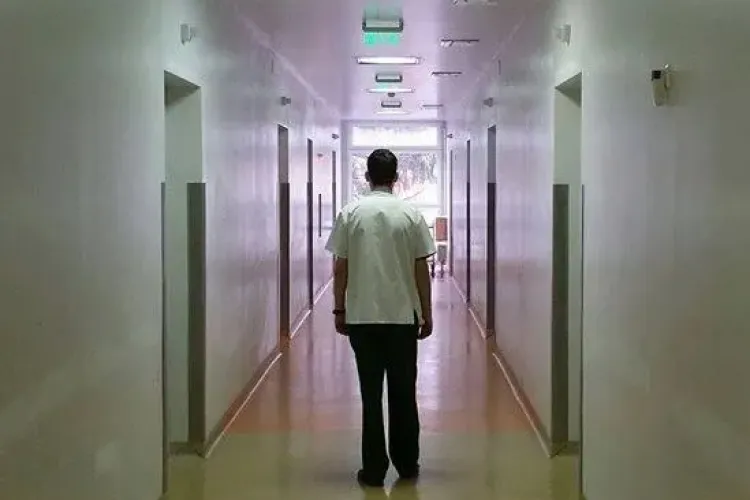 Prima zi de șomer a lui Radu, medic rezident până în 31 decembrie