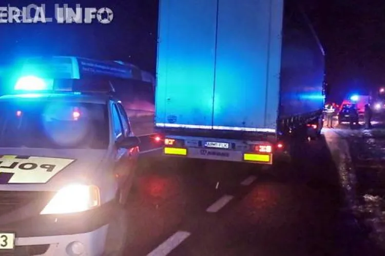 Accident cu victimă pe drumul Cluj - Gherla. O mașină a fost lovită de TIR VIDEO