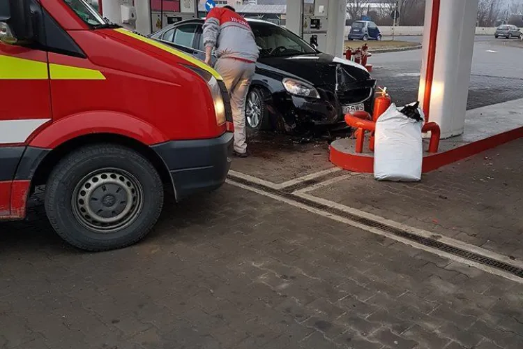 Pieton lovit de o mașină în benzinăria dintre Vâlcele și Feleacu - FOTO