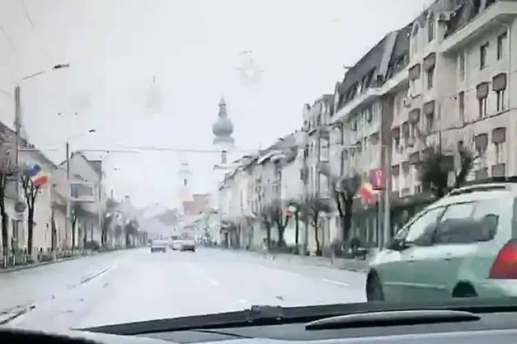 Șmecheraș ”zboară” cu 150 km/h prin centrul Clujului - VIDEO