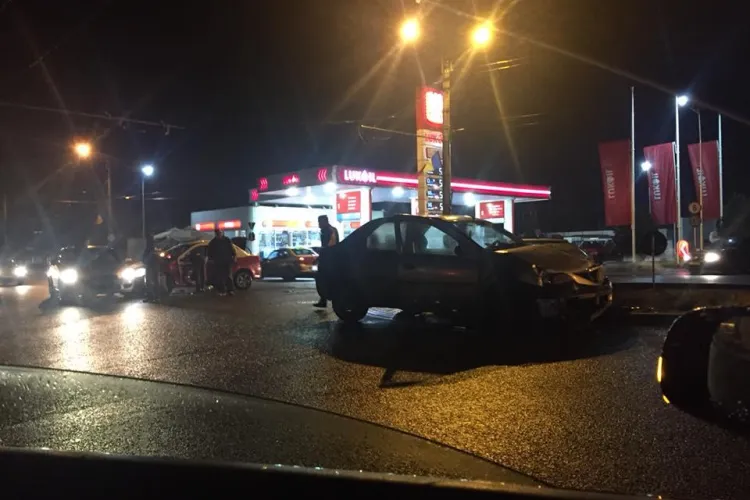 Accident pe Podul Terapia. Patru persoane au fost rănite - FOTO