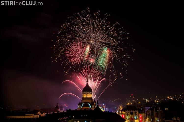 Artificii spectaculoase de Revelion. Centrul Clujului a fost luminat feeric - VIDEO
