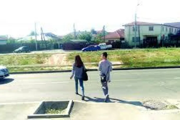 Un clujean a ajuns pe mâna polițiștilor după ce a lovit un copil cu mașina și a plecat. Minorul traversa neregulamentar