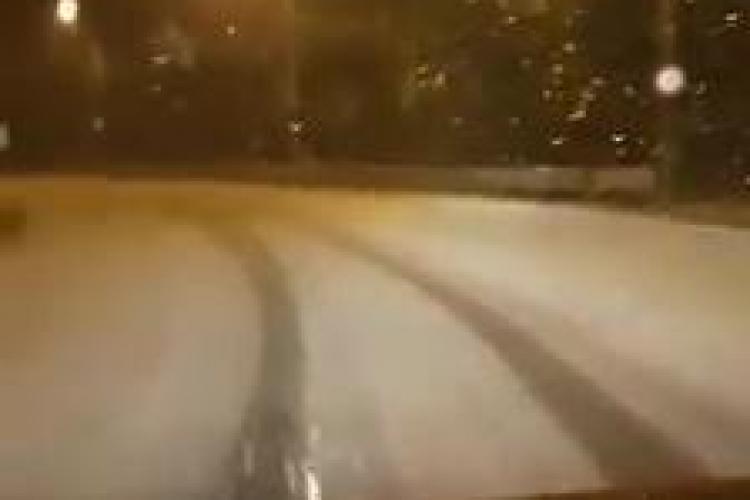 Circulație de iarnă pe drumurile din Cluj! A nins puternic - VIDEO