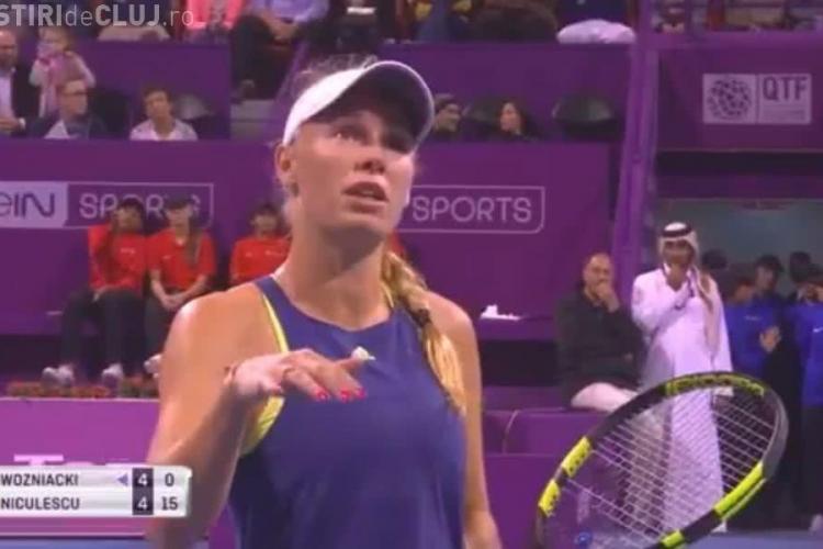 Wozniacki a întrerupt meciul cu Monica Niculescu, după revenirea româncei - VIDEO