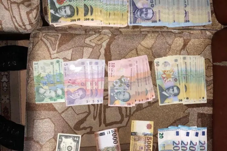 Rețea URIAȘĂ de traficanți de medicamente la Cluj! Polițiștii au cooperat cu autoritățile din SUA pentru a-i prinde FOTO