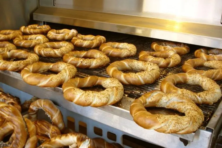 Renunți la covrigi! Ce se întâmplă dacă mănânci covrigi în fiecare zi