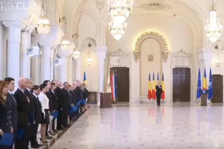 Guvernul Dăncilă a depus jurământul. Iohannis: Sper să înceteze şi această ţopăială guvernamentală
