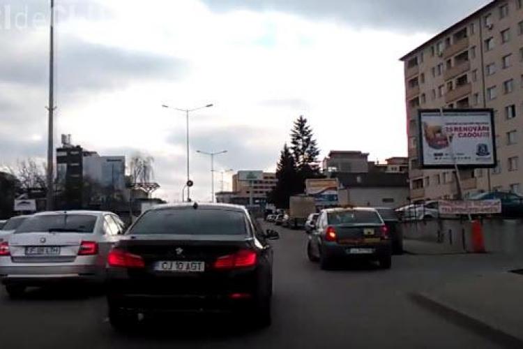Șofer de BMW e ”Specialul zilei” pe Calea Turzii: ”Merita un video doar pentru el” - VIDEO