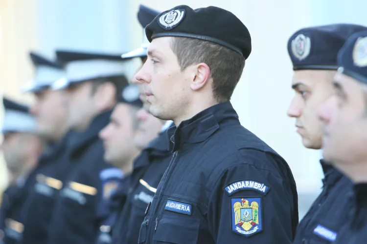 U Banca Transilvania - B.C. Keravnos (Cipru). Jandarmii asigură ordinea publică