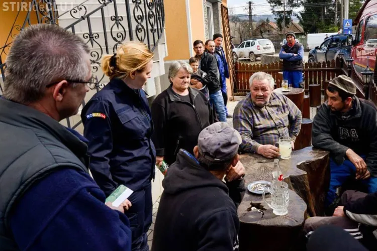 Ministrul Carmen Dan s-a dus la inundații și bărbații stăteau la birt: Unii sărbătoreau