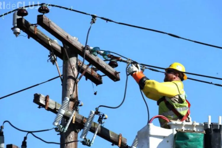 Scad facturile la energie. Companiile i-au furat pe români. Amendă RECORD 