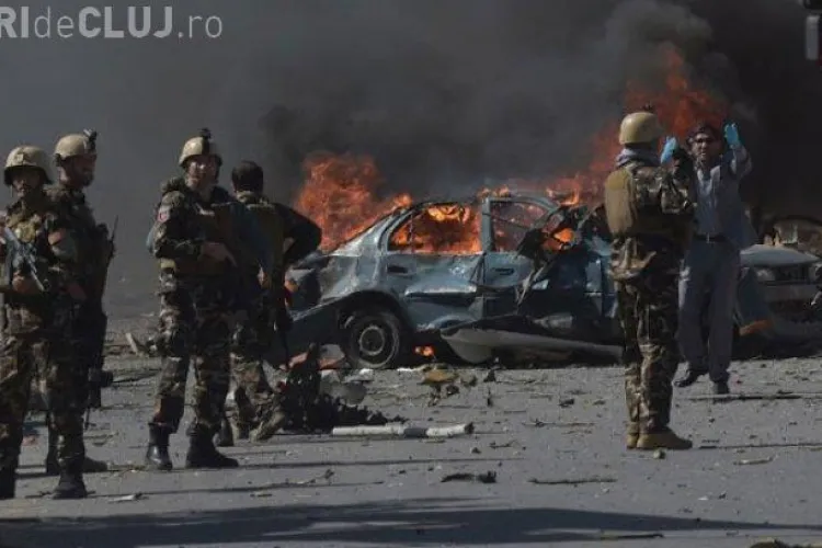 Opt soldați români răniți într-un atentat din Afganistan, soldat cu moartea a 11 copii