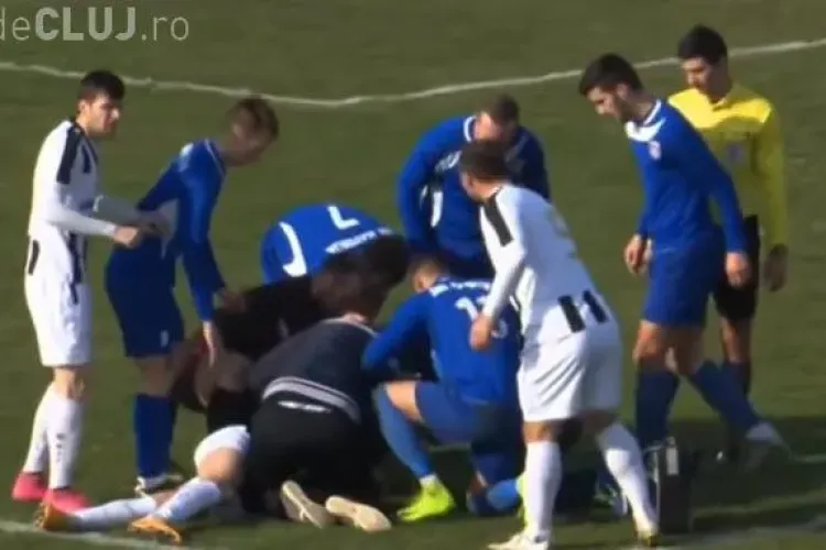 Fotbalist decedat după ce a fost lovit de o minge în piept - VIDEO