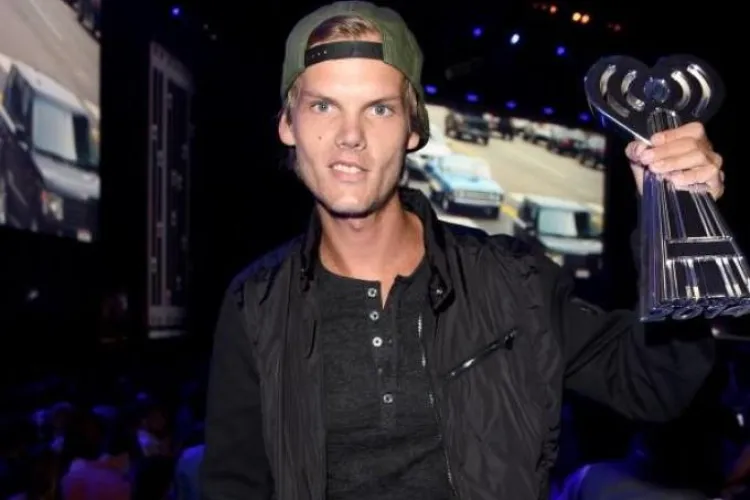 Avicii s-a sinucis