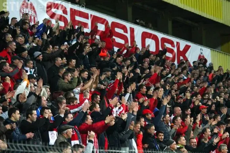 Suporterii români i-au jignit DUR pe cei unguri