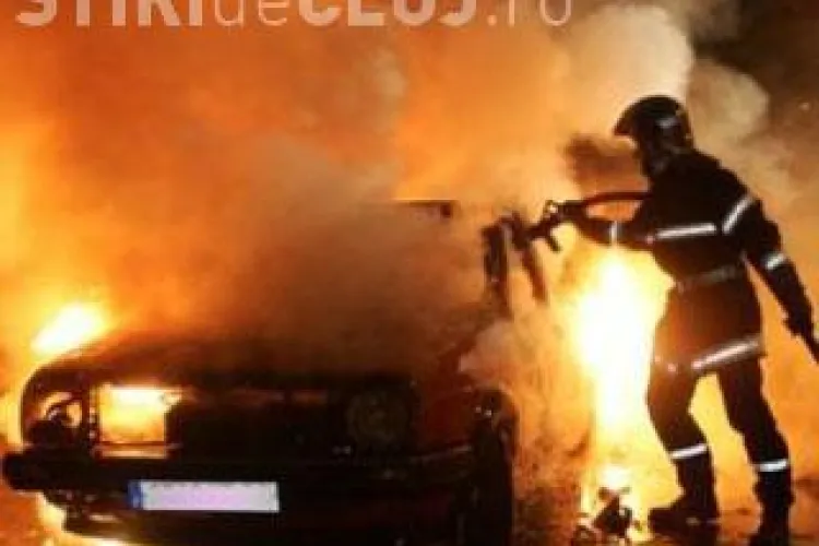 Șoferul fugar care a ucis o femeie pe trecere de pietoni la Cluj, prins cu ajutorul internauților. Și-a incendiat mașina pentru a scăpa
